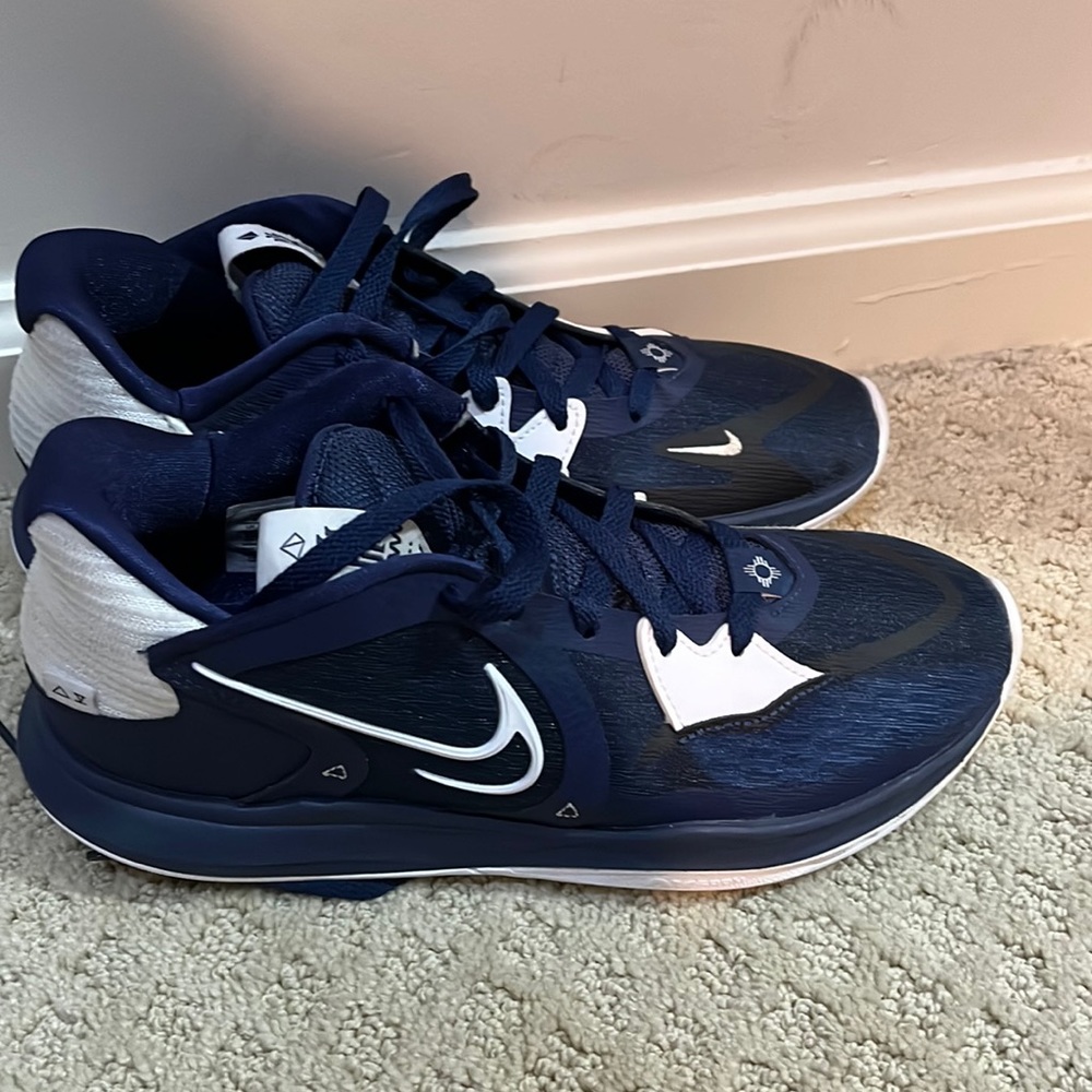 Kyrie 5 low